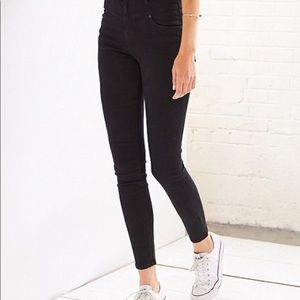 BDH High Waisted Skinny Jean with cigarette ankle